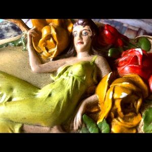 Mid century porcelain type jewelry /storage box